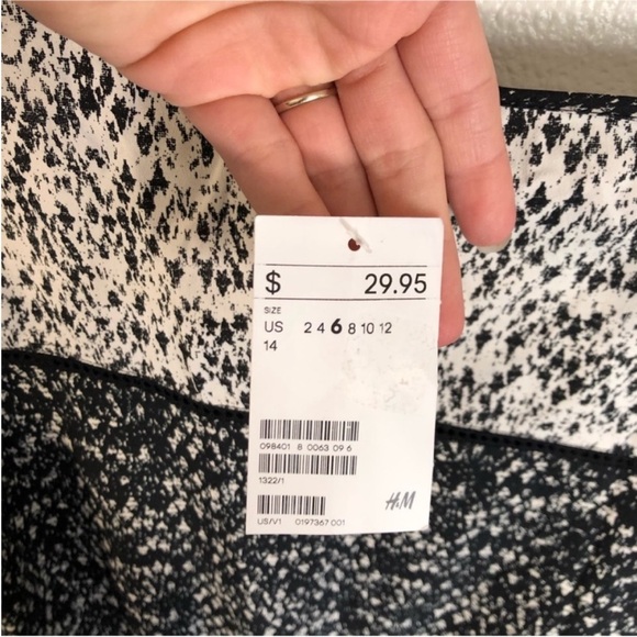 H&M Black White Dot Patterned Long Sleeve Dress - Picture 10 of 13